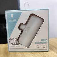 Batterie externe portable mini capsule pliable avec câble intégré, charge rapide Type C, prix attractif, cadeaux promotionnels OEM, vente chaude