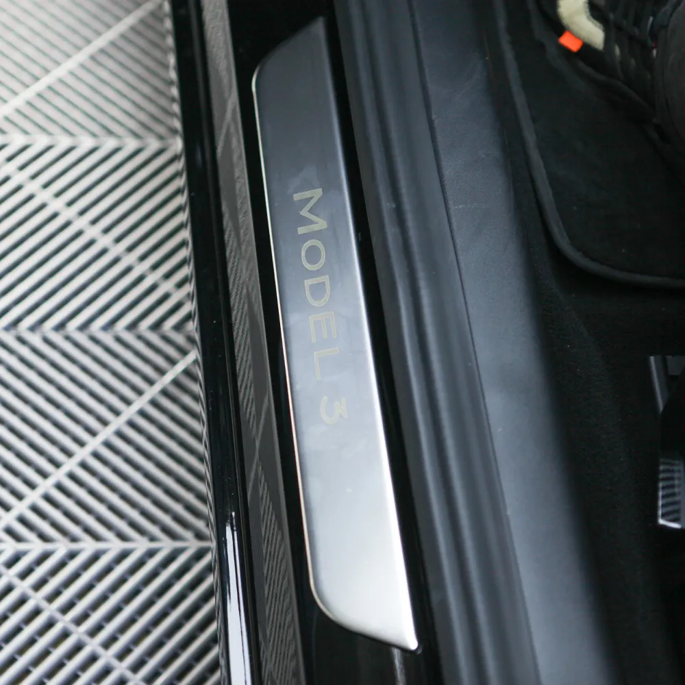Hitam Stiker Mobil Serat Karbon Selamat Pedal Pintu Sill Menutupi untuk Tesla MODEL 3