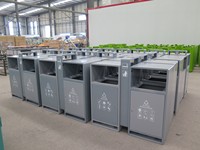 Poubelle extérieure en métal à 2 compartiments, personnalisée en usine, avec cendrier central intégré, poubelle de tri, bac à déchets extérieur