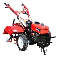 Produsen sepeda motor pertanian kecil dengan kemudi, digunakan untuk budidaya pertanian.