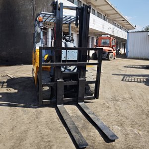 מלגזה משומשת מקורית של TCM מיפן, <span class=keywords><strong>2</strong></span> גלגלים, 5 טון, במצב טוב, מכונת הרמה איכותית. - Product Image 2