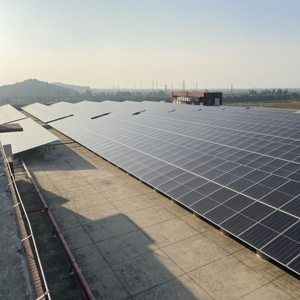 Bảng điều khiển năng lượng mặt trời công nghiệp gắn đường ray nổi gắn khung mái hệ thống cho các cơ sở cảng - Product Image 4