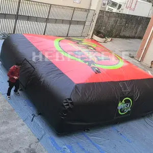 Wholesale price custom color freestyle landing airbag inflatable skateboard freestyle jump airbag