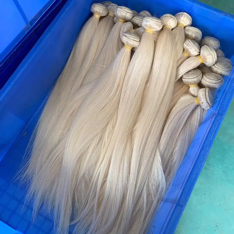 Prezzo di fabbrica di Alta qualità 100% brasiliano cuticola allineati bionda dei capelli umani di 613 dei capelli del virgin bundles