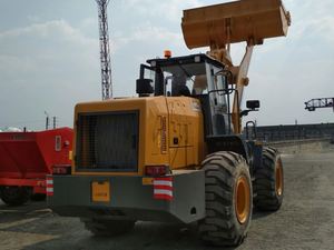 รถตักล้อยางยี่ห้อดังจากจีน รุ่น CDM863N ขนาด 6 ตัน พร้อมถังขนาด 5.6 ลูกบาศก์เมตร - Product Image 5