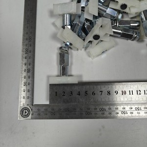 100% piezas de repuesto de ascensor originales y nuevas deslizador de puerta de ascensor 57/49*40mm para <span class=keywords><strong>Fermator</strong></span> - Product Image 4