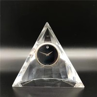 Trofi Piramida Kristal dengan Ukiran Laser Khusus, Hadiah Penghargaan Pengakuan Prestasi Bisnis, Dilengkapi Slot Pajangan Jam Tangan