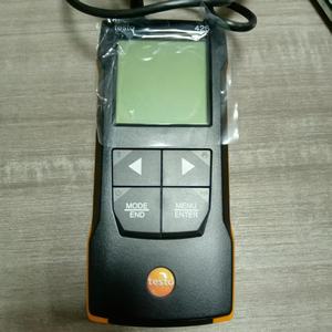 Gloednieuwe digitale hete-draad-<span class=keywords><strong>anemometer</strong></span> Testos 425 met telescopische sonde biedt nauwkeurige stroom-/temperatuurmeting - Product Image 2