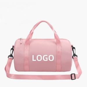 Sac de voyage pliable en nylon imperméable avec logo personnalisé, fermeture éclair, léger, pour les sports de plein air et la salle de sport - Product Image 2
