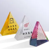 Kreative Pyramide Kristall Handwerk Dekoration Ornamente High-End-Geburtstags geschenke aus gezeichnete Mitarbeiter Souvenir Anpassung