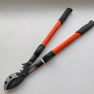 กรรไกรตัดแต่งกิ่งฮิไซจิโระ ใบมีด 67 มม. ตัดได้ 30-50 มม. โครงสร้างเหล็กอัลลอยด์ ดีไซน์แบบยืดหดได้ - Product Image 4