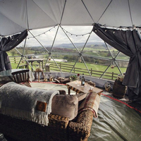 Dôme géodésique sphérique de glamping, tente serre igloo à vendre