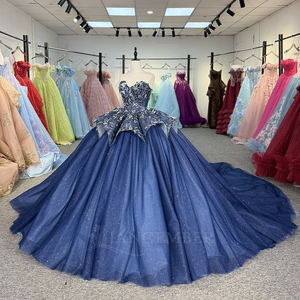 Robe de Quinceañera bleu marine scintillante à motif floral, col cœur, traîne chapelle, avec nœud, perles et dentelle, idéale pour fête d'anniversaire ou bal de promo - Modèle Dy6942-1 - Product Image 2