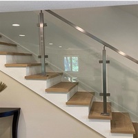 Poteaux en acier inoxydable Offres Spéciales pour système de balustrade de balustrade en verre moderne d'intérieur extérieur pour les caractéristiques de centre commercial d'escaliers de plate-forme de balcon