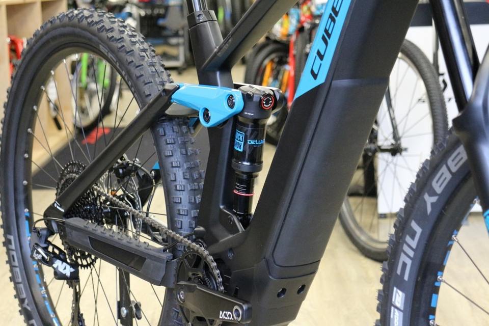 Shock Material High Quality Carbon Fibre Cube Stereo Hybrid 140 Hpc Race-Rear ...