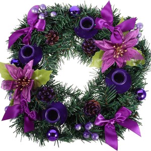 Centre de <span class=keywords><strong>table</strong></span> de Noël en pin avec 3 bougeoirs, décorations de <span class=keywords><strong>table</strong></span> avec pommes de pin, baies rouges et verdure floquée <span class=keywords><strong>pour</strong></span> salle à manger et cheminée - Product Image 6