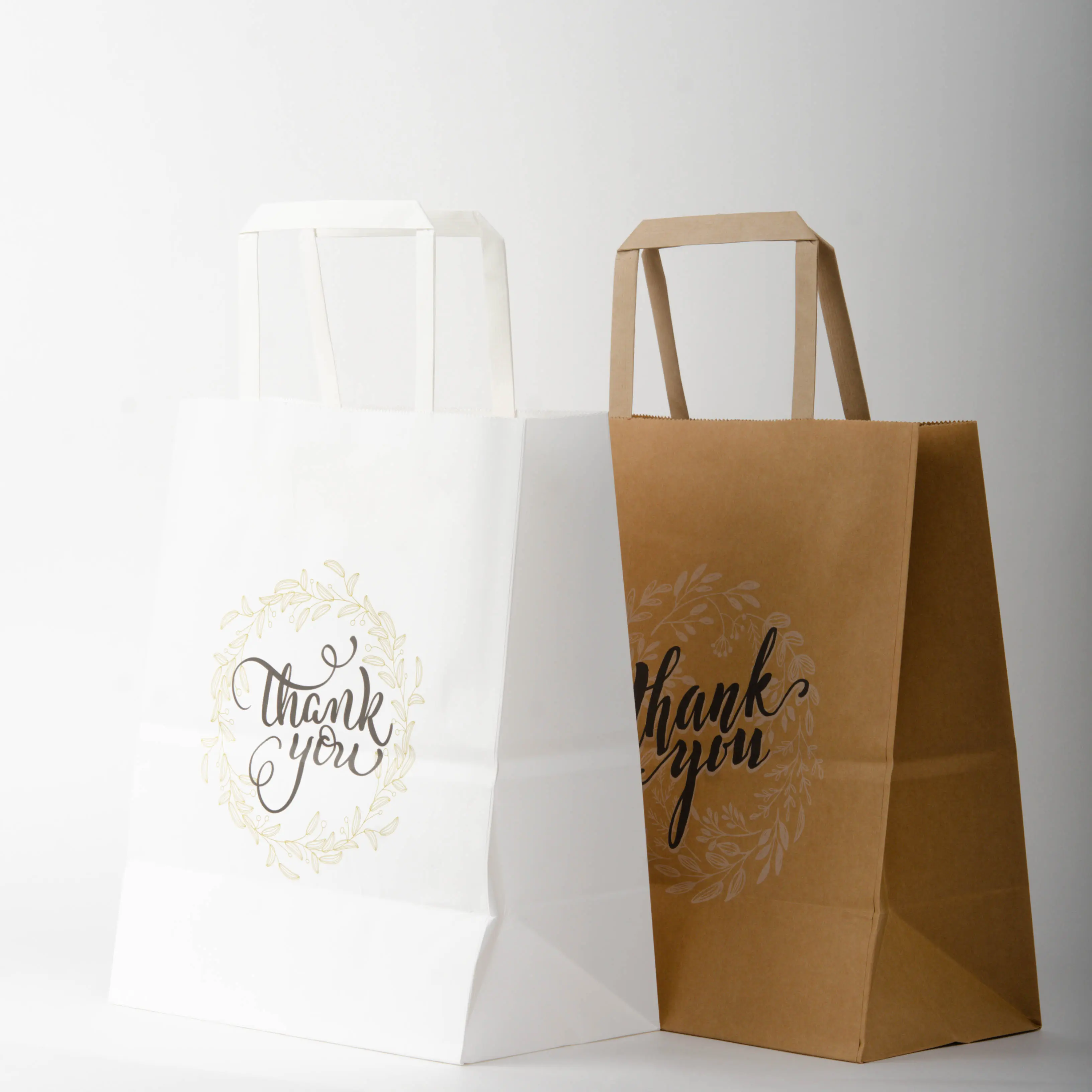 Bolsa de papel Kraft artesanal con asas, embalaje de comida rápida, ecológico, con logotipo personalizado impreso, para llevar las compras de comestibles, marrón