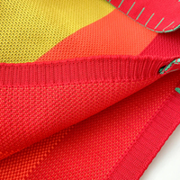 Sac fourre-tout tricoté personnalisable, rayures arc-en-ciel colorées, sac à bandoulière décontracté en tricot avec impression de logo, MOQ 50 pièces