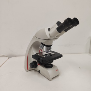 <span class=keywords><strong>Microscope</strong></span> biologique <span class=keywords><strong>Leica</strong></span> DM500, <span class=keywords><strong>optique</strong></span> haute clarté, éclairage LED 1600x, oculaires grand champ, IP68, utilisation en laboratoire et en enseignement - Product Image 2