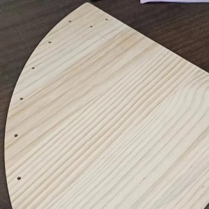 Pine Fan Shaped Wooden Panel Irregular Shape Minimalist Design For Commercial <b>Space</b> <b>Decoration</b> - Product Image 1