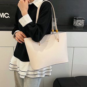 תיק נשיאה פשוט ואופנתי, בעל קיבולת גדולה, ניתן להתאמה אישית, עשוי PU ופוליאסטר, סגירת רוכסן, תיק כתף/בית שחי, רב מכר - Product Image 5