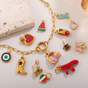 Colgante creativo de acero inoxidable con forma mixta y chapado en oro de 18 quilates para la elaboración de collares. - Product Image 3