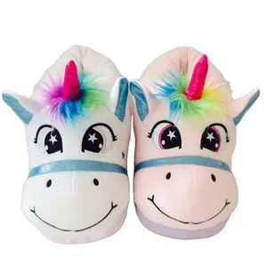 Pantoufles licorne de noël, vente en gros, nouveauté chaude, chaussons, bon marché