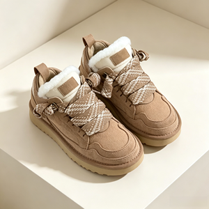 Bottes d'hiver imperméables pour femmes de haute qualité en gros, bottes chaudes à semelle épaisse et douce, doublées de laine thermique, avec logo personnalisé - Product Image 1
