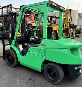 Chariot élévateur diesel d'occasion Mitsubishi de 3 tonnes de haute qualité, hauteur de levage 3 mètres avec fonction de déplacement latéral - Product Image 3