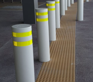 Personnalisez n'importe quelle taille Sécurité routière <span class=keywords><strong>en</strong></span> <span class=keywords><strong>acier</strong></span> galvanisé peint de haute résistance Poteau de stationnement Poteau de tuyau creux - Product Image 1