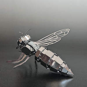 Kuangmo Modèle d'assemblage de jouet DIY en acier inoxydable entièrement métallique, <span class=keywords><strong>puzzle</strong></span> stéréoscopique 3D sans colle, Hornet, moins de 50 pièces - Product Image 4