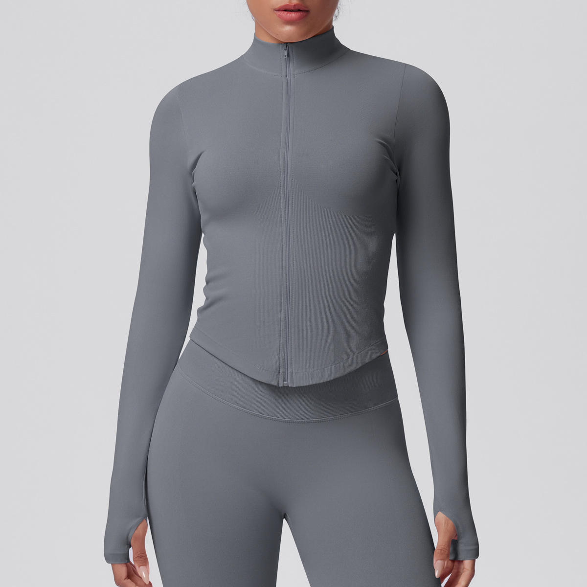 เสื้อโค้ทสีเทาเข้ม