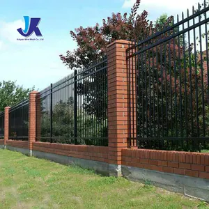 Clôture et portails de jardin en acier au zinc de taille personnalisée faciles à assembler.