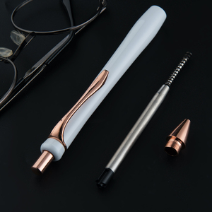 Penna a Sfera GemFully Winning Product 2026 Bella White con Finiture in Oro Rosa a Forma di Donna - Product Image 2