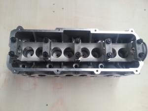 Culata <span class=keywords><strong>ABK</strong></span> ADW AAD AFE AYF BHJ 048103373E 048103373B 048103373F para VW SANTANA 2,0 1.8L Golf 7 8V - Product Image 2