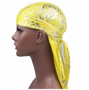 Turban à vagues en <span class=keywords><strong>durag</strong></span> soyeux à <span class=keywords><strong>motif</strong></span> rose pour hommes, vêtements personnalisés pour le cyclisme - Product Image 4