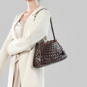 Source Factory Shoulder Women's Dumpling <strong>Bag</strong> Fashion Handmade PU Woven Single Strap <strong>Bag</strong> All-match Underarm <strong>Bag</strong> Retro Mother-<strong>son</strong> - Product Image 2