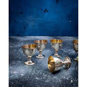 Juego de Seis Elegantes Hueveras de Cerámica Sheffield - Product Image 2