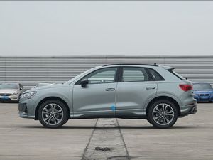 Nuevo <span class=keywords><strong>Audi</strong></span> <span class=keywords><strong>Q3</strong></span> <span class=keywords><strong>Sportback</strong></span> SUV 2025, 40 TFSI <span class=keywords><strong>RS</strong></span> Kit Speed, 2.0T, Caja de Cambios Automática, 186hp/220hp, Buen <span class=keywords><strong>Precio</strong></span>, Tracción AWD - Product Image 4