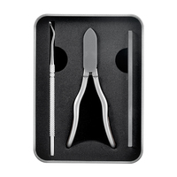 Ensemble d'outils de manucure de pédicure alimenté par brevet de haute qualité lame en acier inoxydable pointe pointue excluant les coupe-ongles à cuticules de peau morte