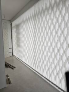 Persianas Verticales Minimalistas de Onda de Agua Eléctricas Nuevas de Fábrica, Poliéster Anti-UV, Integradas y Personalizables para Balcón y Sala de Reuniones - Product Image 3