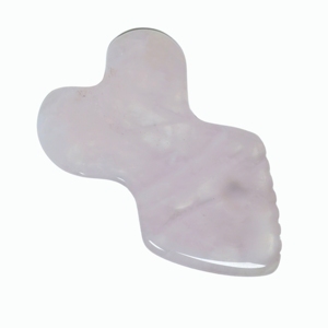 Outil de massage Gua Sha en quartz rose en forme de cœur, à bords incurvés, pour le visage et le corps - Product Image 5