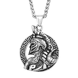 Collar con Colgante de Acero Inoxidable Estilo Hombre Fuerte y Elegante con Diseño de Guerrero Valiente, Regalo para Fiestas - Product Image 1