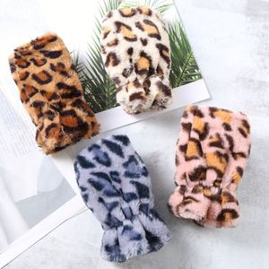 Gants sans doigts pour femmes, imprimé léopard, en polaire peluche, mitaines à demi-doigts - Product Image 1