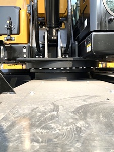 Excavatrice sur pneus Sany SY75W d'occasion, équipement de construction, avec accessoires : pince, tarière, brise-roche, certifiée CE - Product Image 4