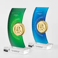 Trophée en cristal créatif personnalisé sculpté pour le prix de la réunion annuelle mensuelle des employés exceptionnels Trophées de champion sportif