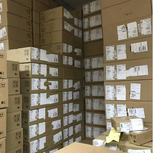 Nouveau commutateur original <span class=keywords><strong>C9200L</strong></span>-<span class=keywords><strong>48PL</strong></span>-<span class=keywords><strong>4X</strong></span>-<span class=keywords><strong>E</strong></span> 9200L, 48xPoE+ 4x10G SFP+ NW Essentials - Product Image 5