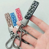 Porte-clés simple en cuir tressé avec anneau en D, support de clés pliable pour voiture, moto, sac, accessoires, cadeau