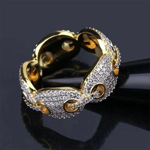 Anello per dito indice in stile hip hop per donna, gioielli alla moda con design intarsiato scintillante - Product Image 1