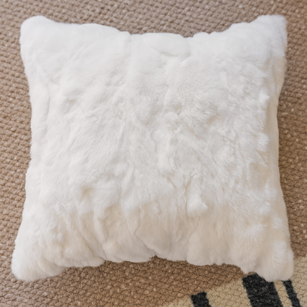 Fourrure de lapin blanche